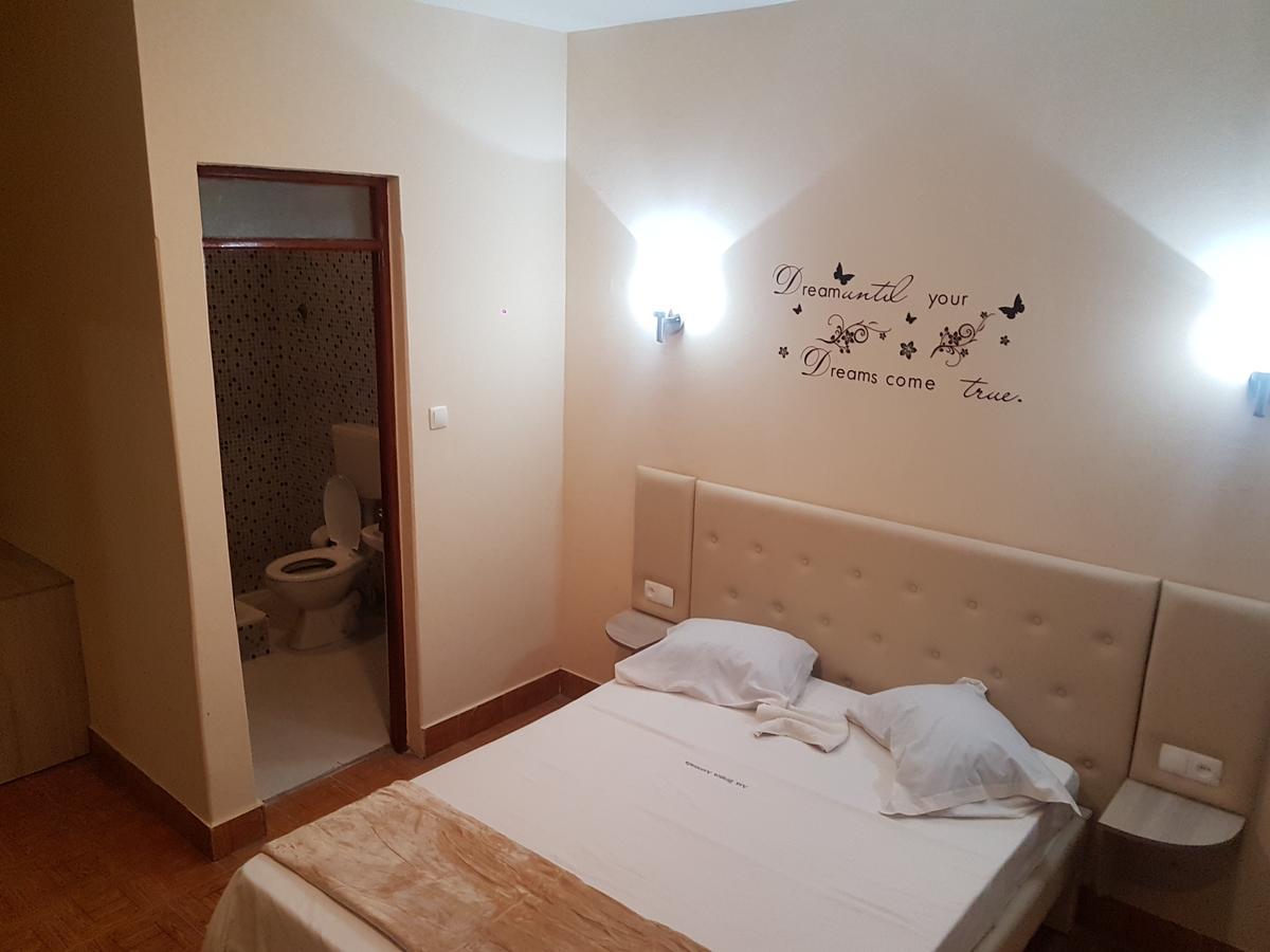 Hotel Pensao Asa Branca Assomada Exterior foto